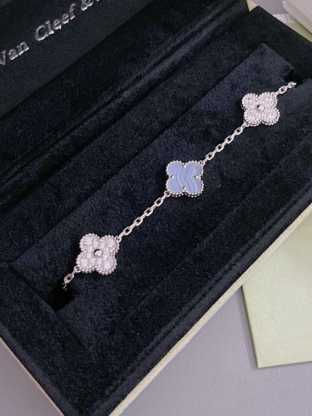 🌹Van Cleef & Arpels Vintage Alhambra Silver Tone Bracelet